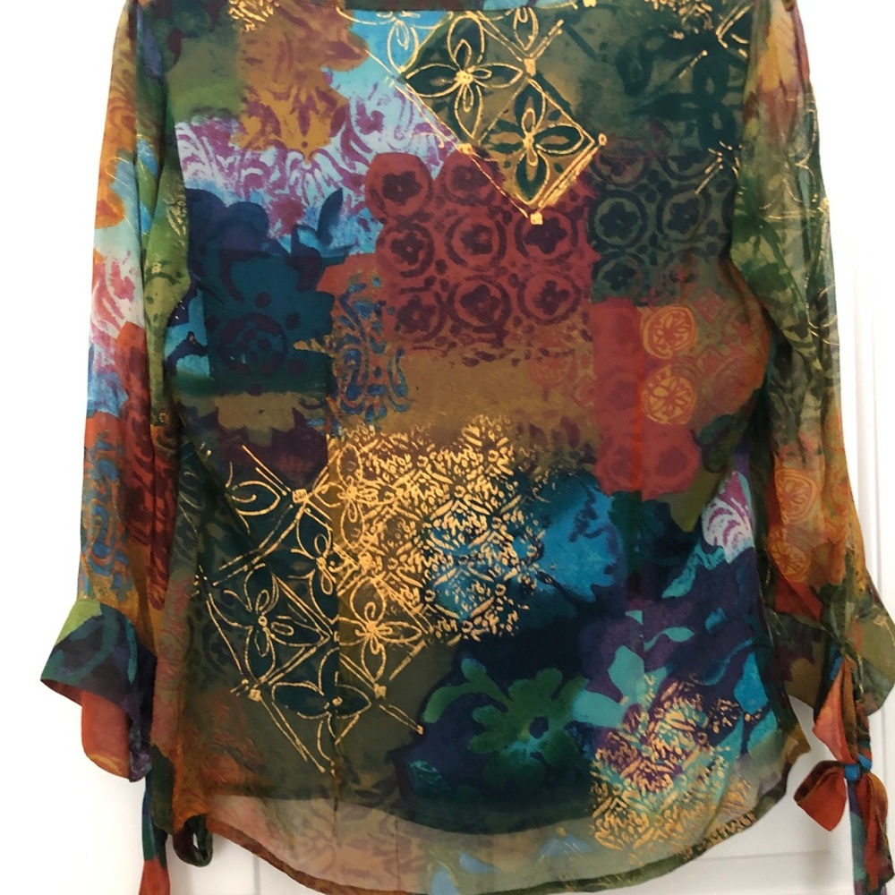 Gorgeous multi color top Coldwater Creek